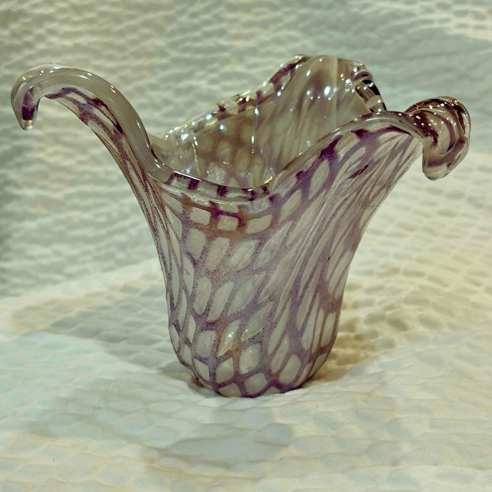 Italian Hand Blown Purple Glass Vase 
Lavorato A Mano Made in Italy